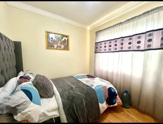 3 BEDROOM SIMPLEX FOR SALE IN LINMEYER